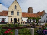 529 Beelden Lissewege